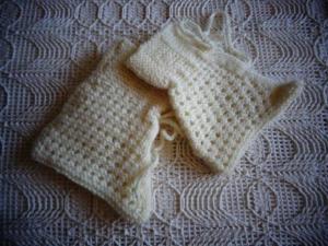 1 Paar Babyschühchen, naturfarben, Handarbeit