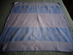 Babydecke oder Puppendecke hellblau/rosa 74 x 74 cm Bild 1