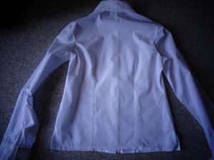 Mädchenbekleidung Bluse Gr. 32 weiß 8,00 Euro Bild 4