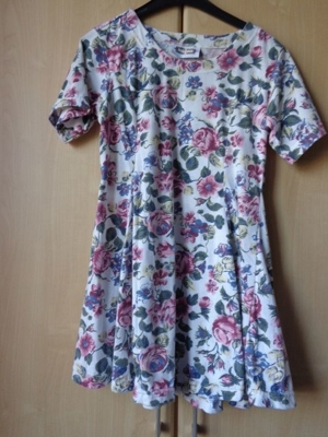 Mädchenbekleidung Kleid Swinger-Kleid, Blumen-Kleid, Gr. 152 Bild 1