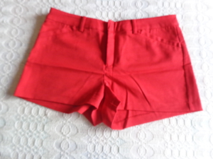 Damen - Vintage - Hotpants, Shorts, kurze Hose, rot, Gr. 36 bzw. ca. Gr. S, H & M Divided