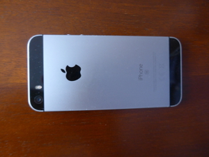 Apple iPhone SE 32GB - TOP Zustand mit Panzerfolie Bild 2