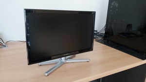 TV, TFT-LED 18,5" (47 cm), 230 12 V, DVBT-C, DVB-T, DVB-S2, CI+ Bild 2