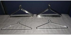 Verchromte Kleiderbügel aus Metall, Bügel für Kleiderstangen oder Garderobenstangen Bild 1