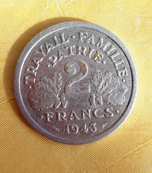 1943: 2 Francs! Bild 4