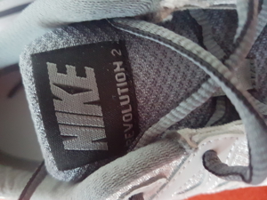 Neu Nike - Revolution 2 ungetragen Gr.46 NP 79 EUR Farbe : weiß Bild 3
