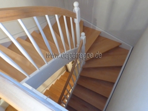Innentreppe aus Holz. Holztreppe aus Polen,Treppen,Massivholztreppen Bild 3