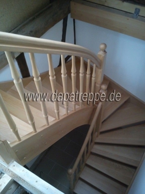 Holztreppen aus Polen.Treppen beste Qualität Bild 3