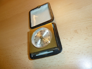 Junghans Reisewecker Traveller Quartz * vintage * Lederetui Bild 2