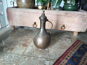Kupferkannen und Vasen Bild 7