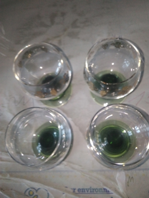 4 x Weinrömer mit grünem Fuß Bild 2