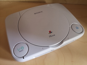 Sony Playstation 1 - PSOne Konsole mit Zubehör in Top Zustand Bild 3