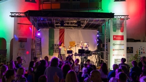 Italienische Live Musik mit das Duo Trio band NoiMusica Bild 2