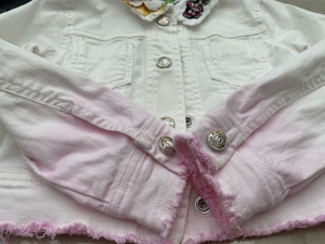 Jeansjacke mit Strasssteinen u. einmaligem Farbverlauf Bild 4