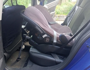 Baby- Auto-Kindersitz von Maxi Cosi Bild 1
