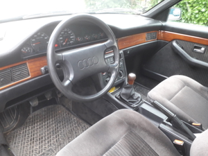 Audi 100 2.3, Typ 44, Sondermodell Komfort Bild 3