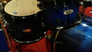 Schlagzeug Drumset Bild 6