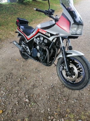 Honda CBX 750 F RC17 Bild 9