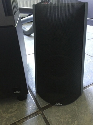 AxTon Subwoofer AM15 und zwei AxTon Satelliten