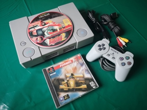 Sony PlayStation 1 mit Originalzubehör und Formel 1 Spiel