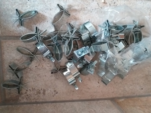 Feeder clip metall,40 stük EUR25,00 NEUWTG. Bild 2