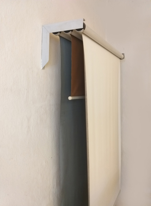 Rollox Hintergrundsystem Rolloleinwand 3 Rollos 1m x 1.60m Returnmechanismus