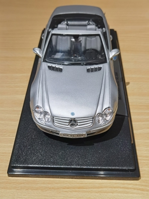 Mercedes-Benz SL500 Cabriolet (Modellauto Welly 1:18) Bild 2