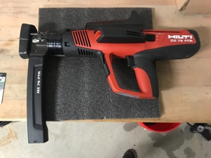 HILTI BOLZENSETZGERÄT DX 76 PTR