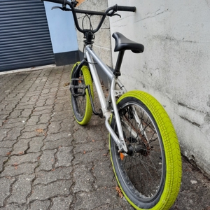 BMX-Fahrrad Bild 2