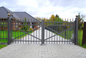 Zaun aus Polen geschmiedeter Stahl Zäune Gartenzäune Gartenzaun Aluminium Tore Gartentore Gatter Bild 15