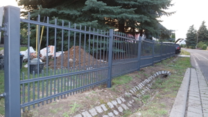 Zaun aus Polen geschmiedeter Stahl Zäune Gartenzäune Gartenzaun Aluminium Tore Gartentore Gatter Bild 8