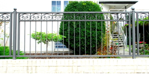 Zaun aus Polen geschmiedeter Stahl Zäune Gartenzäune Gartenzaun Aluminium Tore Gartentore Gatter Bild 3