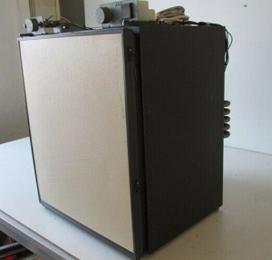 Elektrolux RM 212 F Kühlschrank gebr. (50mBar 220V/24V/Gas) Bild 3