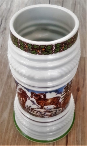 alter Porzellan-Bierkrug mit Jagd-Motiv (Lettin 21) Bild 2