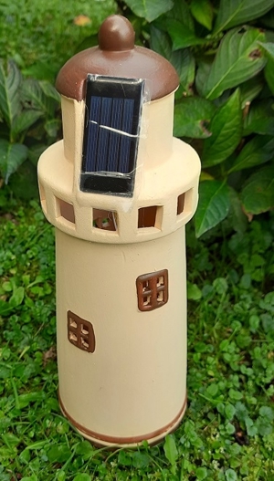 dekorativer Keramik Leuchtturm mit Solar /LED Beleuchtung Bild 3