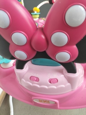 Spring und Spieltisch Minnie Mouse Bild 6