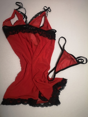 Rotes Babydoll Kleid mit String mit filigraner schwarzer Spitze Gr. S/M