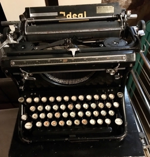 Antike Schreibmaschine