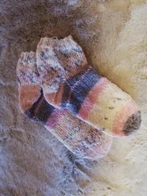 Selbstgestrickte Kurzsocken / Wollsocken Handarbeit 36/37