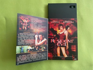 Resident Evil, DVD mit Pappschuber, Englisch, Französisch Bild 4