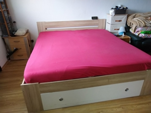 Doppelbett 180x200, sofort abholbar