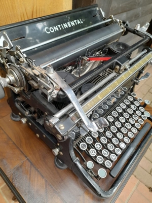 alte schreibmaschine,Continental, Wanderer Werke Bild 3