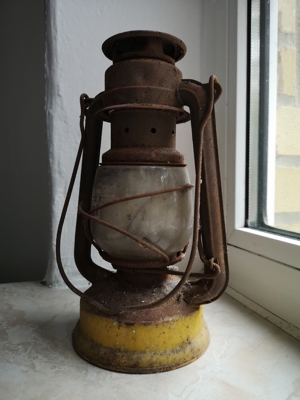 Vintage Petroleumlampe Sturmlaterne Feuerhand mit Jenaer Glas
