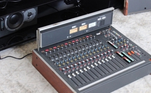 Studer 962 audio mixer console