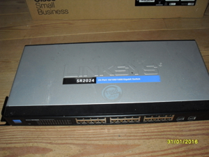 Linksys SR 2024 24 Port Gigabit Ethernet Switch