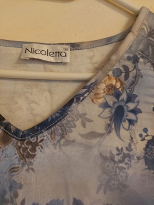 Nicoletta T-Shirt mit Blumen Bild 4