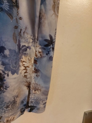 Nicoletta T-Shirt mit Blumen Bild 5