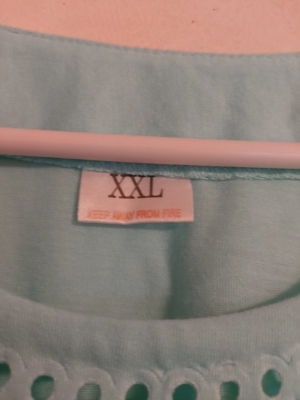 Mintgrünes T-Shirt Bild 3