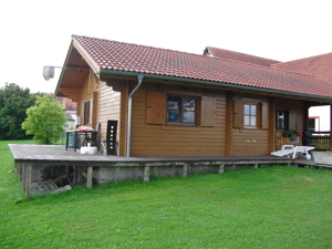 Schönes Holzhaus Bild 2