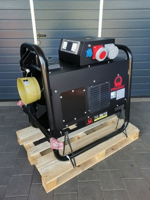 PRAMAC Zapfwellen-Generator TG 3015 ISO, Stromaggregat Bild 4